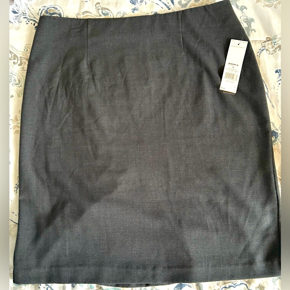 NWT DANA Buchman Grey Skirt Size 12 Knee Length